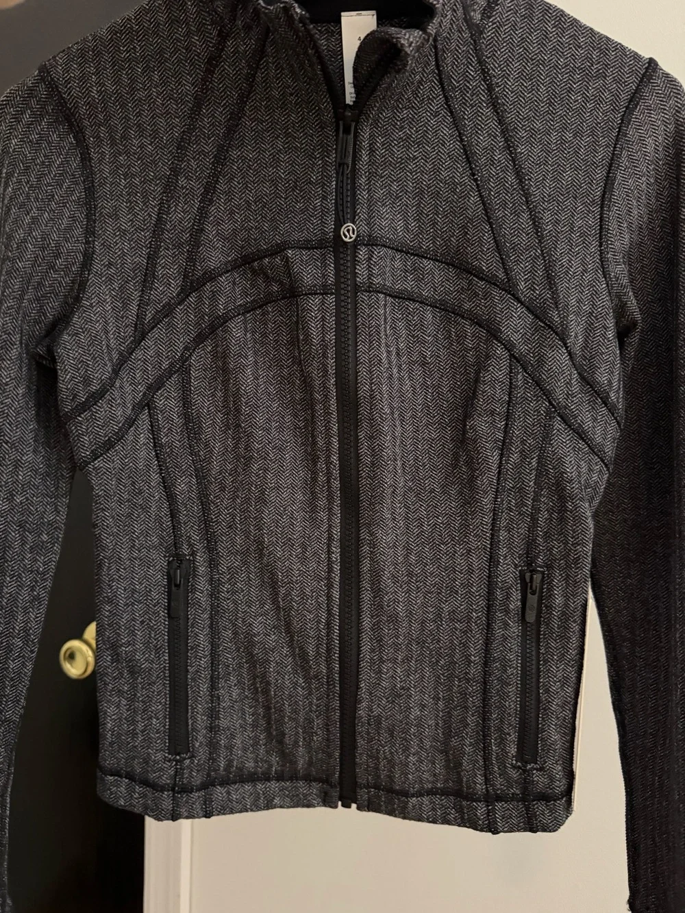 Lululemon cropped jacket